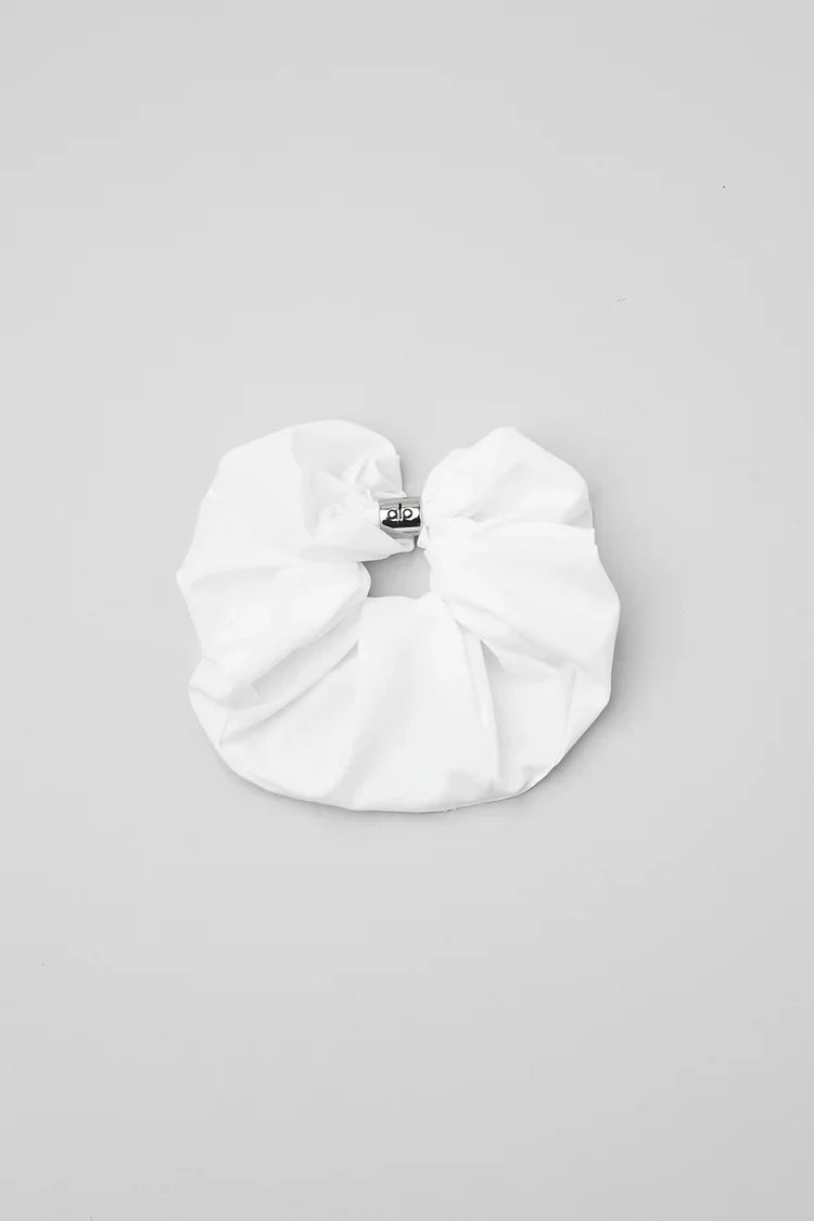 Bead It Oversized Scrunchie White